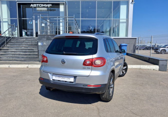 Подержанный автомобиль Volkswagen Tiguan 2010 года (5 фото)
