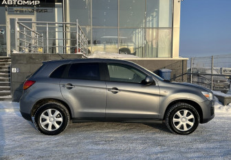 Подержанный автомобиль Mitsubishi ASX 2014 года (4 фото)