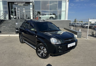 Подержанный автомобиль Hyundai Tucson 2006 года (3 фото)