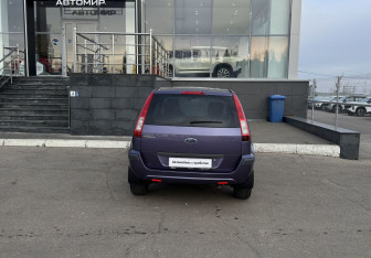 Подержанный автомобиль Ford Fusion 2007 года (6 фото)