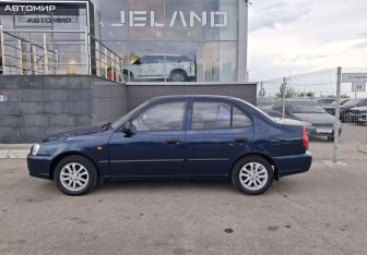 Подержанный автомобиль Hyundai Accent Sedan 2008 года (8 фото)