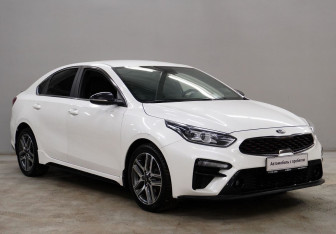 Подержанный автомобиль Kia Cerato Sedan 2021 года (3 фото)