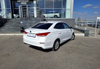 Подержанный автомобиль Changan Alsvin 2023 года (5 фото)