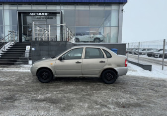 Подержанный автомобиль LADA (ВАЗ) Kalina Sedan 2006 года (8 фото)
