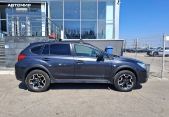 Подержанный автомобиль Subaru XV 2011 года (4 фото)