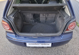 Подержанный автомобиль Volkswagen Polo Hatchback 2008 года (15 фото)