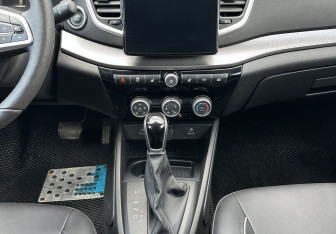 Подержанный автомобиль LADA (ВАЗ) Vesta Wagon 2024 года (11 фото)