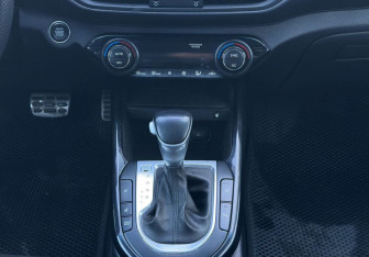 Подержанный автомобиль Kia Cerato Sedan 2021 года (11 фото)