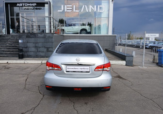 Подержанный автомобиль Nissan Almera Sedan 2014 года (6 фото)