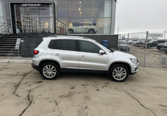 Подержанный автомобиль Volkswagen Tiguan 2015 года (4 фото)