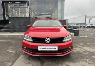 Подержанный автомобиль Volkswagen Jetta Sedan 2014 года (2 фото)