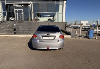 Подержанный автомобиль Subaru Impreza Sedan 2012 года (6 фото)