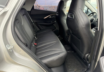 Подержанный автомобиль Omoda C5 2023 года (12 фото)