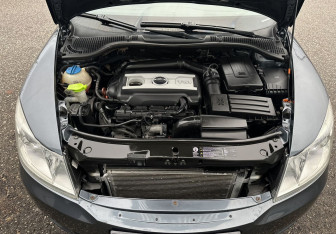 Подержанный автомобиль Skoda Octavia Wagon 2011 года (14 фото)