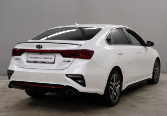 Подержанный автомобиль Kia Cerato Sedan 2021 года (7 фото)