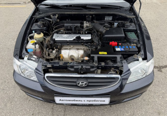 Подержанный автомобиль Hyundai Accent Sedan 2010 года (14 фото)