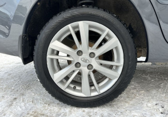 Подержанный автомобиль LADA (ВАЗ) Granta Hatchback 2022 года (14 фото)