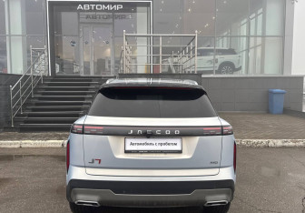 Подержанный автомобиль Jaecoo J7 2025 года (6 фото)