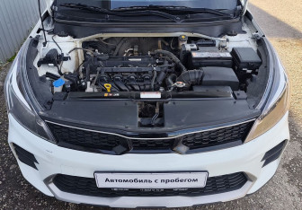 Подержанный автомобиль Kia Rio Hatchback 2020 года (14 фото)