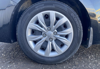 Подержанный автомобиль Hyundai Solaris Sedan 2017 года (14 фото)