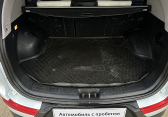 Подержанный автомобиль Kia Sportage 2013 года (15 фото)