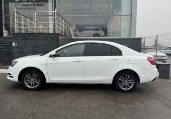Подержанный автомобиль Geely Emgrand 7 2019 года (8 фото)
