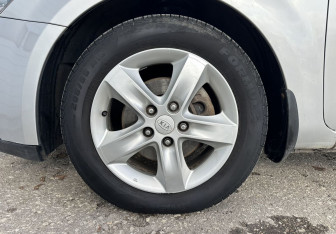 Подержанный автомобиль Kia Ceed Hatchback 2012 года (14 фото)