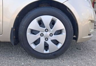 Подержанный автомобиль Kia Rio Sedan 2012 года (14 фото)
