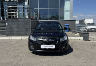 Подержанный автомобиль Chevrolet Cruze Sedan 2013 года (2 фото)