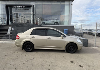 Подержанный автомобиль Nissan Tiida Sedan 2012 года (4 фото)