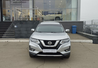 Подержанный автомобиль Nissan X-Trail 2020 года (2 фото)