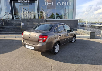 Подержанный автомобиль LADA (ВАЗ) Granta Sedan 2018 года (5 фото)