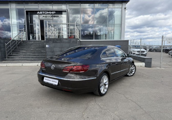 Подержанный автомобиль Volkswagen Passat CC 2012 года (5 фото)