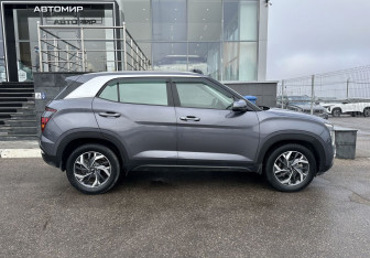 Подержанный автомобиль Hyundai Creta 2021 года (4 фото)