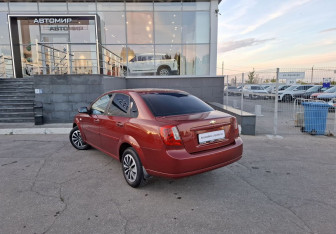 Подержанный автомобиль Chevrolet Lacetti Sedan 2008 года (7 фото)