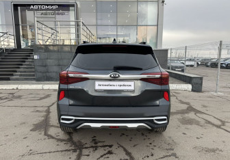 Подержанный автомобиль Kia Seltos 2020 года (6 фото)
