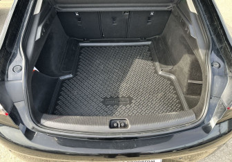 Подержанный автомобиль Opel Insignia Liftback 2018 года (13 фото)