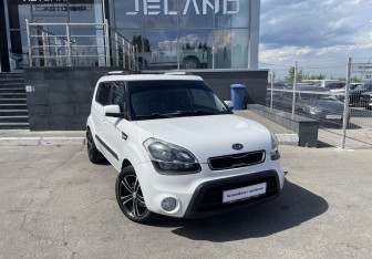 Подержанный автомобиль Kia Soul 2012 года (3 фото)
