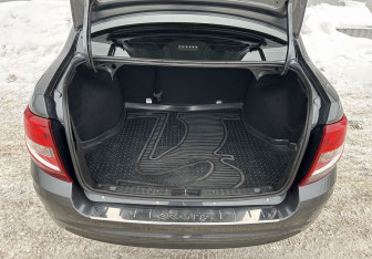 Подержанный автомобиль LADA (ВАЗ) Granta Sedan 2019 года (15 фото)