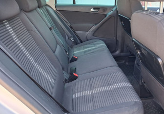 Подержанный автомобиль Volkswagen Tiguan 2010 года (12 фото)