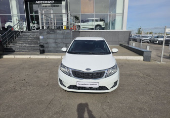 Подержанный автомобиль Kia Rio Sedan 2013 года (2 фото)