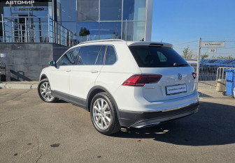 Подержанный автомобиль Volkswagen Tiguan 2018 года (7 фото)