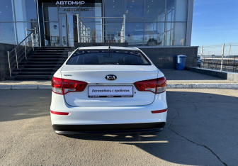 Подержанный автомобиль Kia Rio Sedan 2016 года (6 фото)