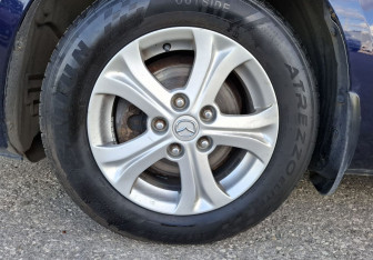 Подержанный автомобиль Mazda 3 Sedan 2008 года (14 фото)