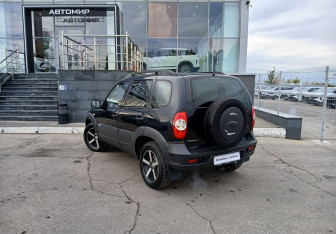 Подержанный автомобиль Chevrolet Niva 2016 года (7 фото)
