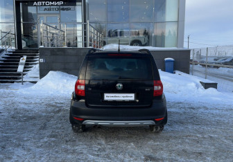 Подержанный автомобиль Skoda Yeti 2013 года (6 фото)