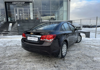 Подержанный автомобиль Chevrolet Cruze Sedan 2014 года (5 фото)