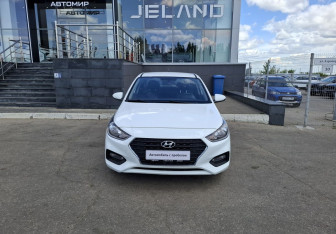 Подержанный автомобиль Hyundai Solaris Sedan 2017 года (2 фото)