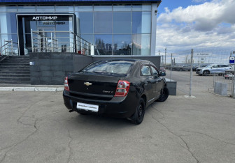 Подержанный автомобиль Chevrolet Cobalt Sedan 2013 года (5 фото)