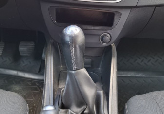 Подержанный автомобиль Renault Fluence 2012 года (11 фото)